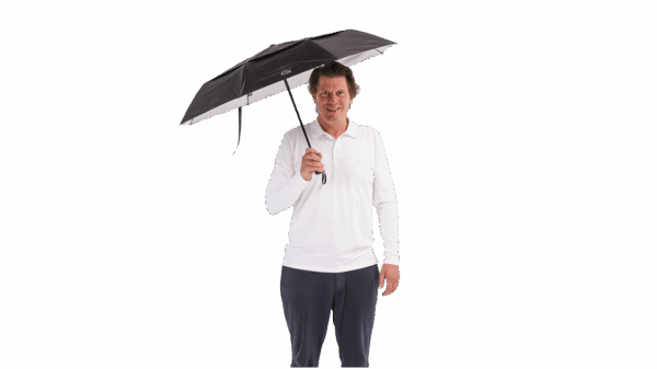 Deze paraplu is gecertificeerd met UV-standard 801 UPF80+ door het Hohenstein Institute, wat de hoogste zonbescherming garandeert.