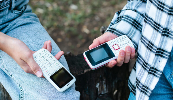 dumbphone domme telefoon