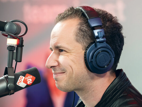 Bart Arens doet de hele week verslag van het Eurovisie Songfestival vanuit Bazel