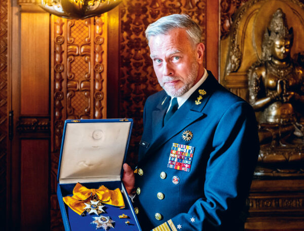 Rob Bauer, voormalig Commandant der Strijdkrachten en voorzitter van het Navo Militair Comité, spreekt met Sven Kockelmann in 'Sven op 1' over de veiligheid in Europa.