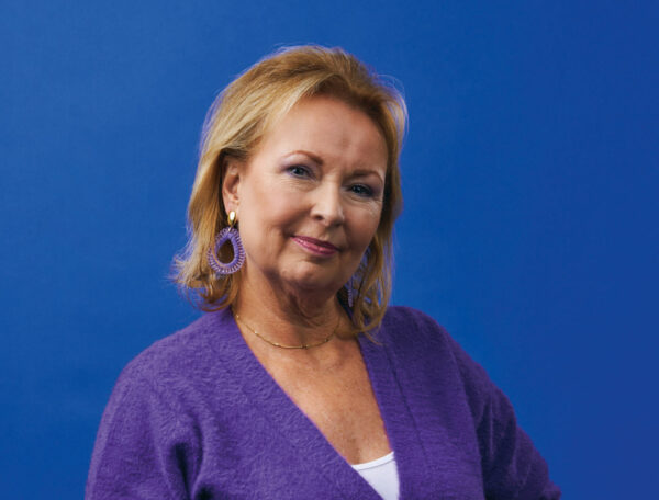 Een zeer bekende stem op de Overijsselse radio, Dorothy Oosting