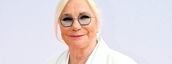 Ruim vijftig jaar duurt de filmcarrière van Monique van de Ven (73). Ze wordt in september geëerd met een oeuvreprijs op het festival Film by the Sea in Vlissingen en een gedramatiseerde documentaire: ‘Een Vrouw als Monique’. Ondanks een groot verlies in haar leven beschouwt de actrice zichzelf als een bevoorrecht mens.
