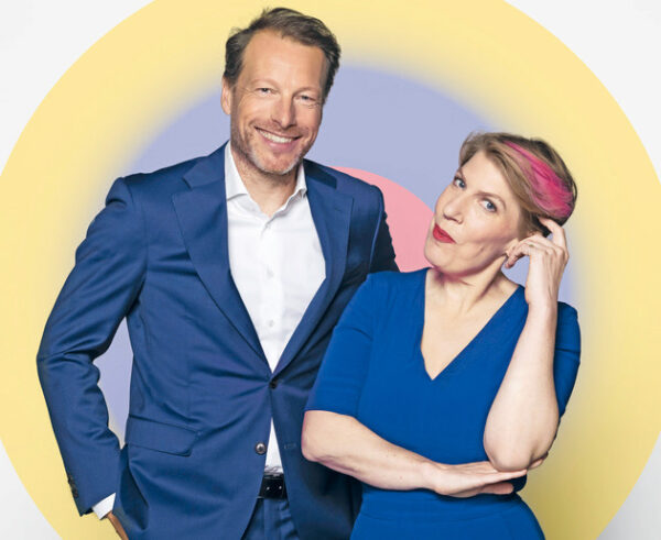 Wie wordt de nieuwe winnaar van De slimste mens? De finale barst los! Ontdek wie zich bij iconen als Angela de Jong en Jacob Derwig voegt.