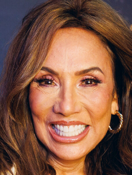 Beroemdheden gebruiken zalmsperma in hun schoonheidsroutine. Patty Brard is fan! Keuringsdienst van Waarde onderzoekt de lucratieve handel in zalmzaad.